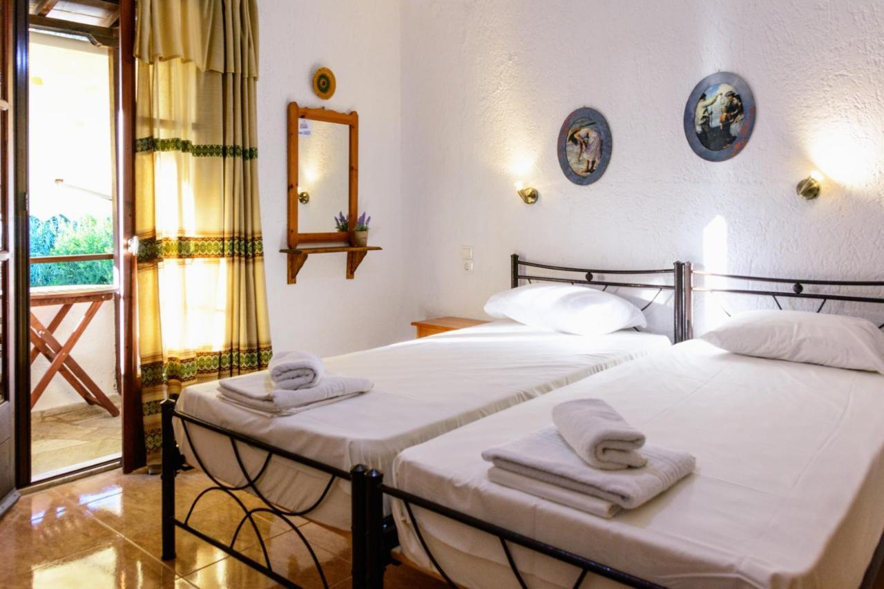 Spiros Rooms Panormos  ภายนอก รูปภาพ